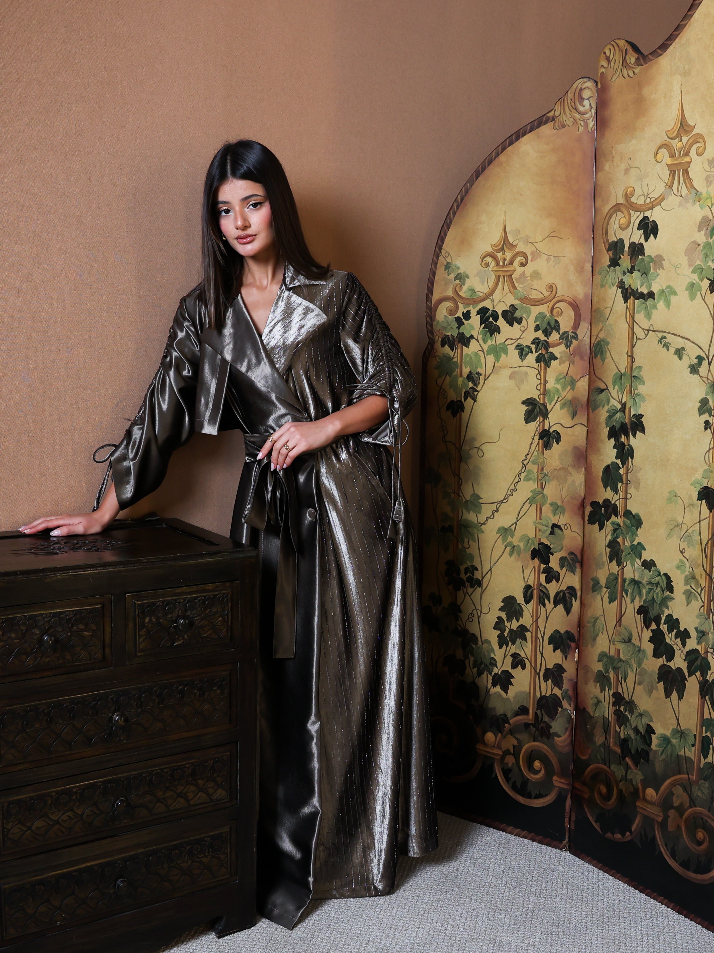 Petroly Crepe Silk w/ belt دراعة حرير كريب بترولي مع  حزام