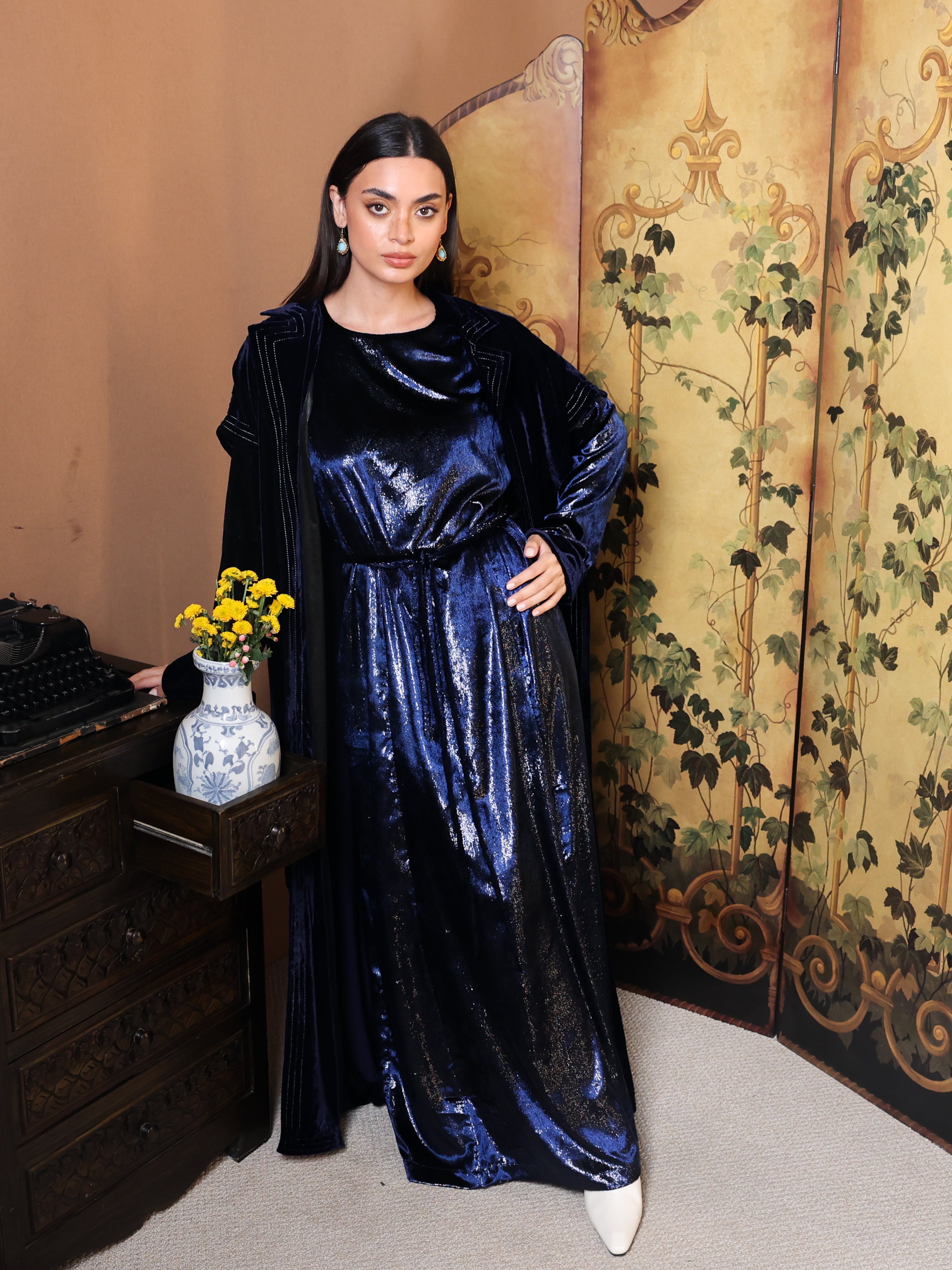 Blue Glitter daraa  دراعة أزرق لامع