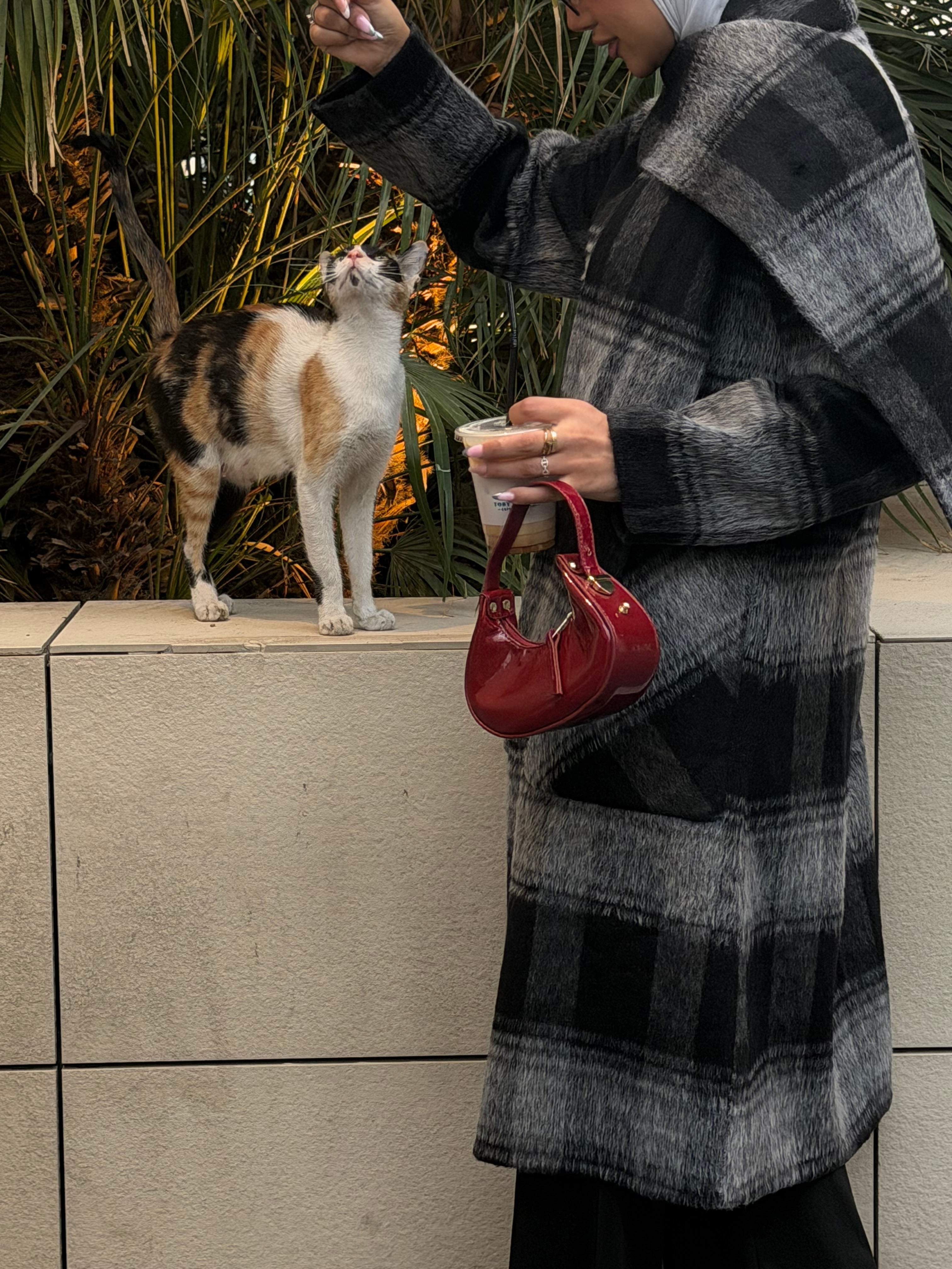 Plaid wool jacket with scarfمعطف صوف كارو