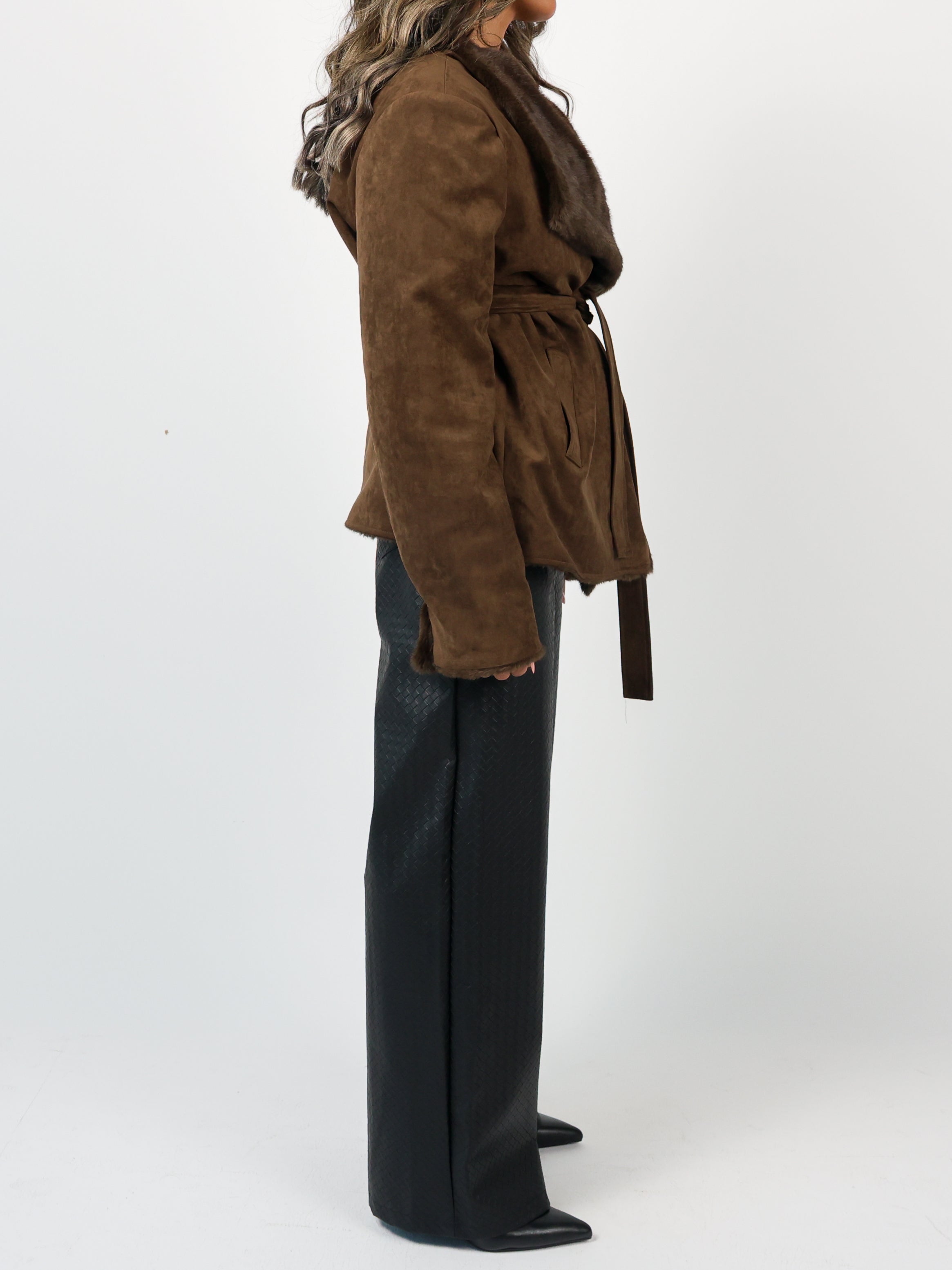 Sheepskin Fur Coat معطف شمواه مع فرو