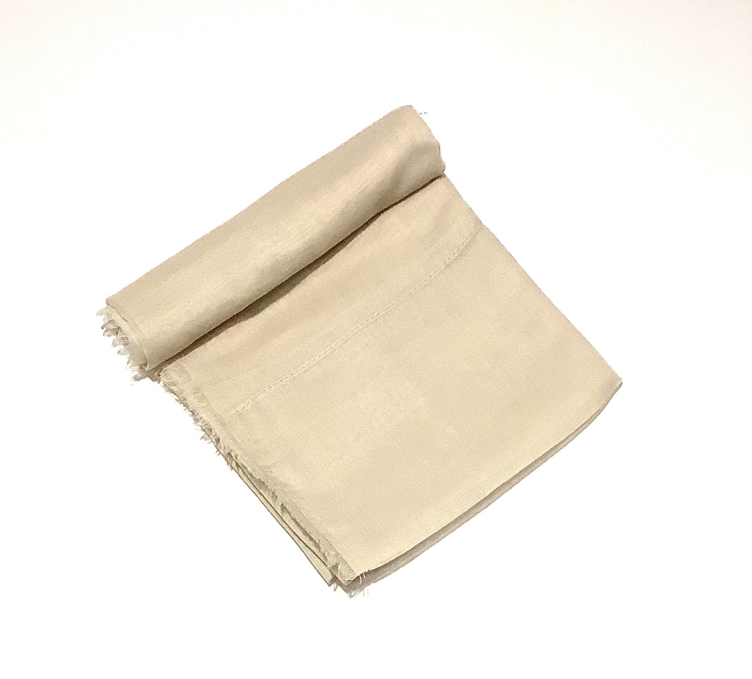 Thin Shawl folded شال خفيف مطوي
