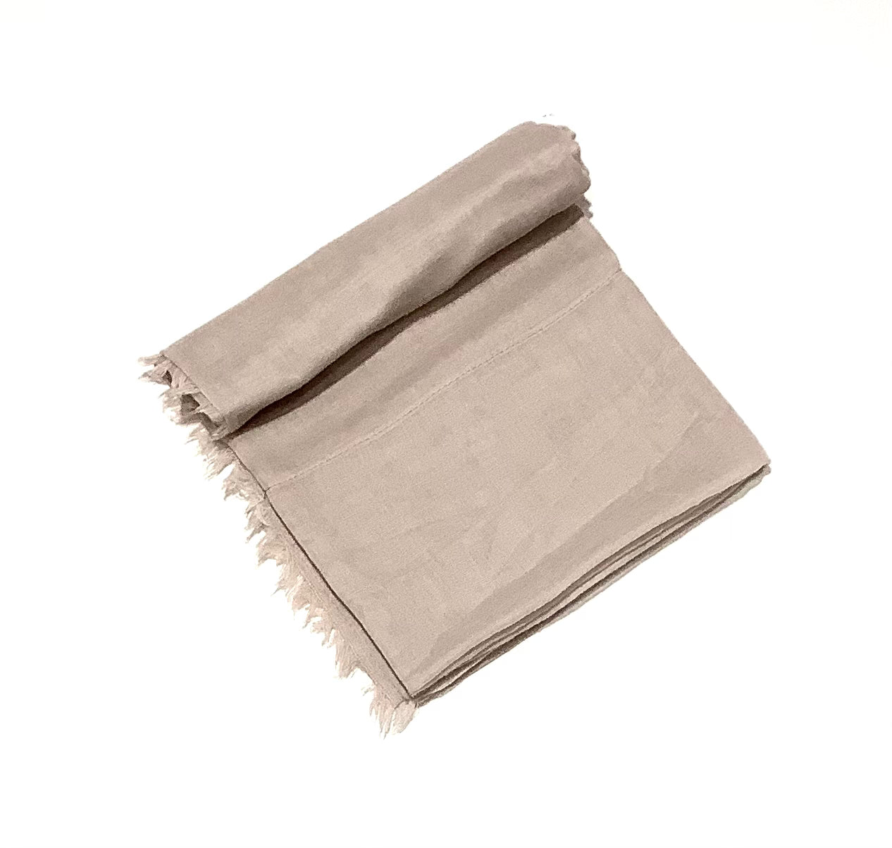 Thin Shawl folded شال خفيف مطوي