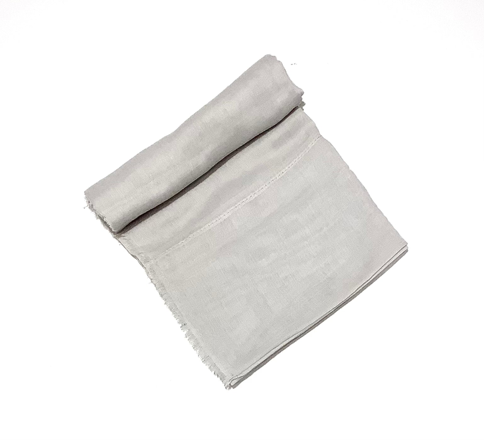 Thin Shawl folded شال خفيف مطوي