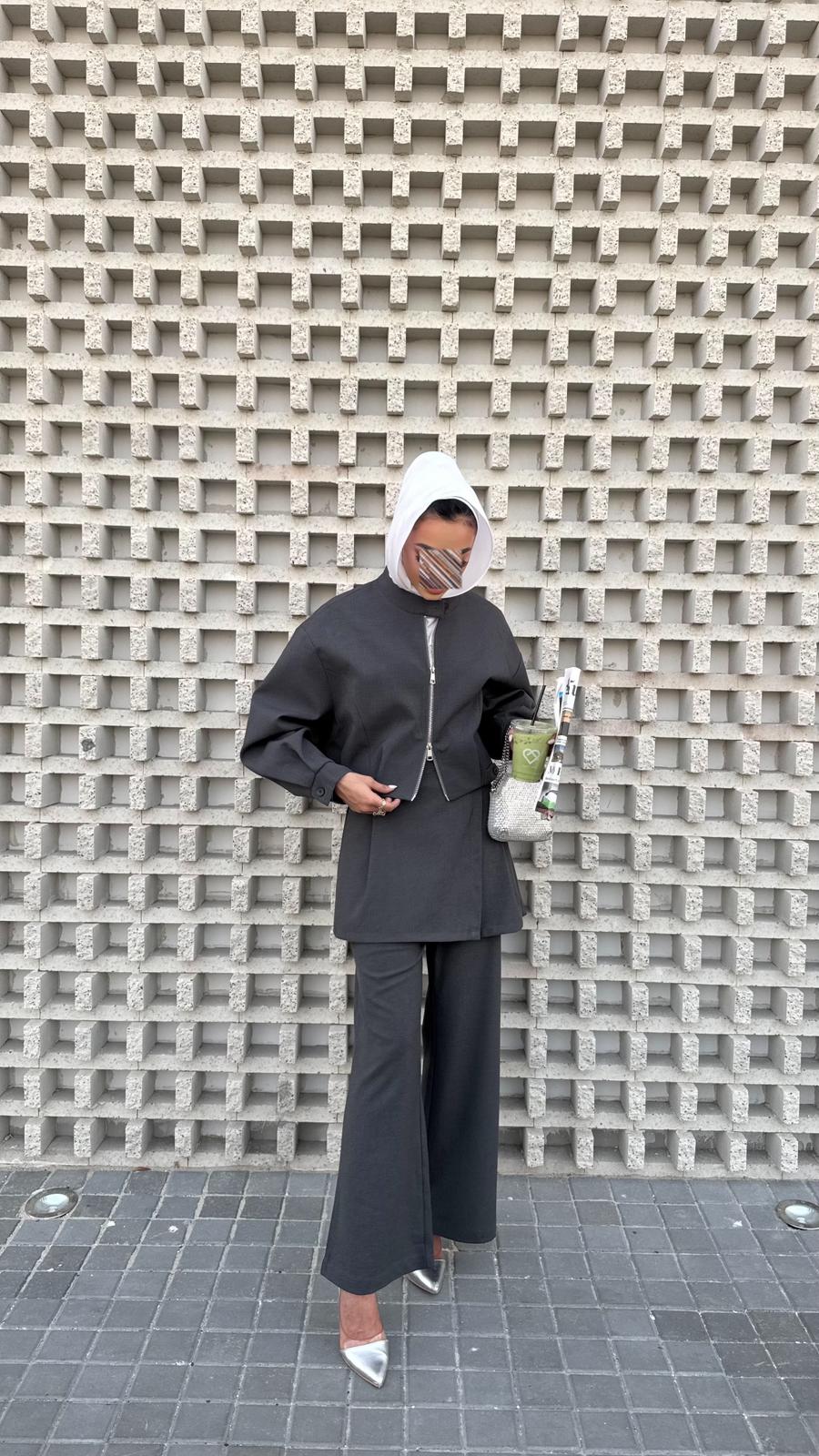 grey set بدلة رمادي