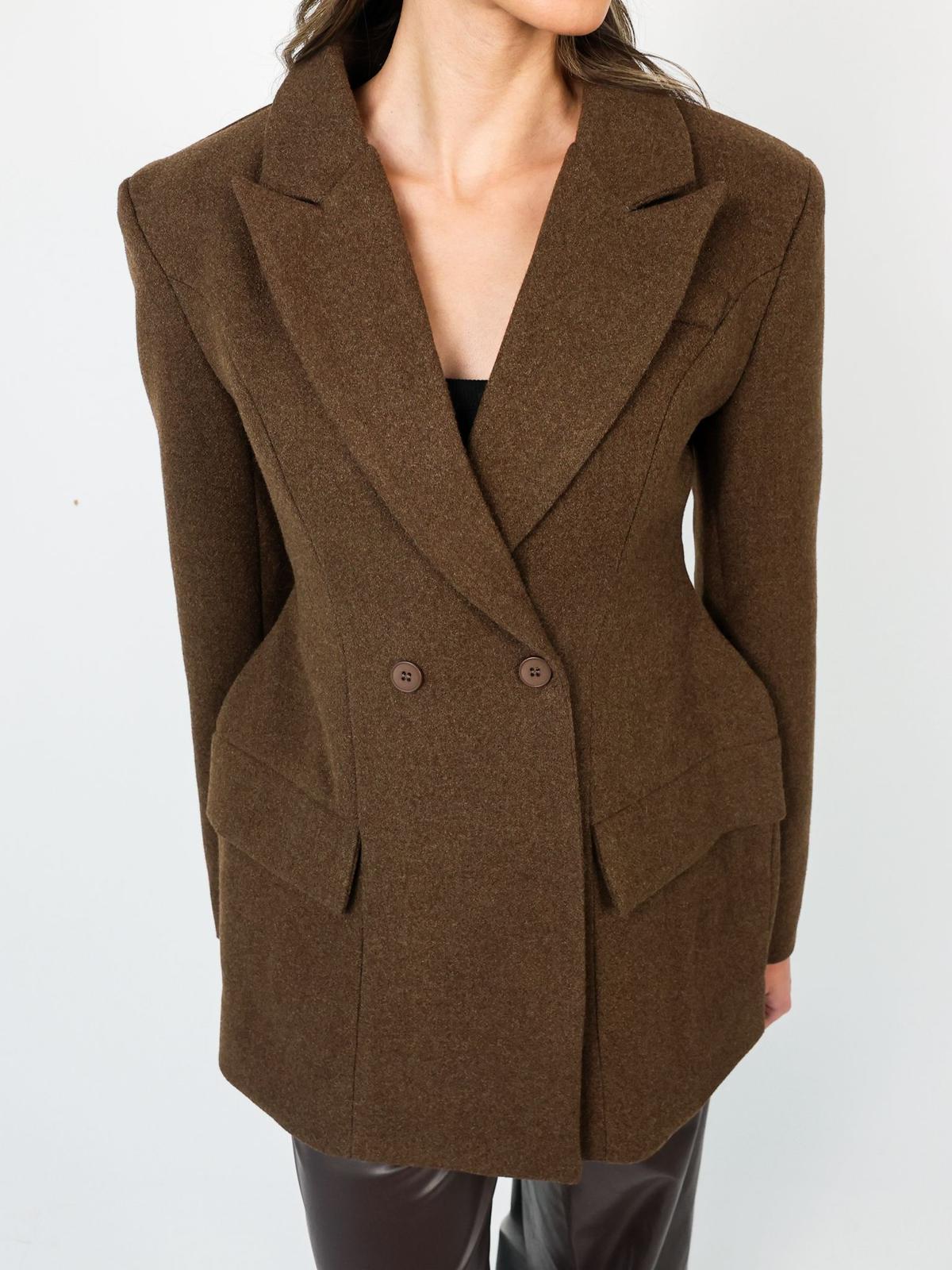 Wool blend fitted blazer جاكت بليزر صوف