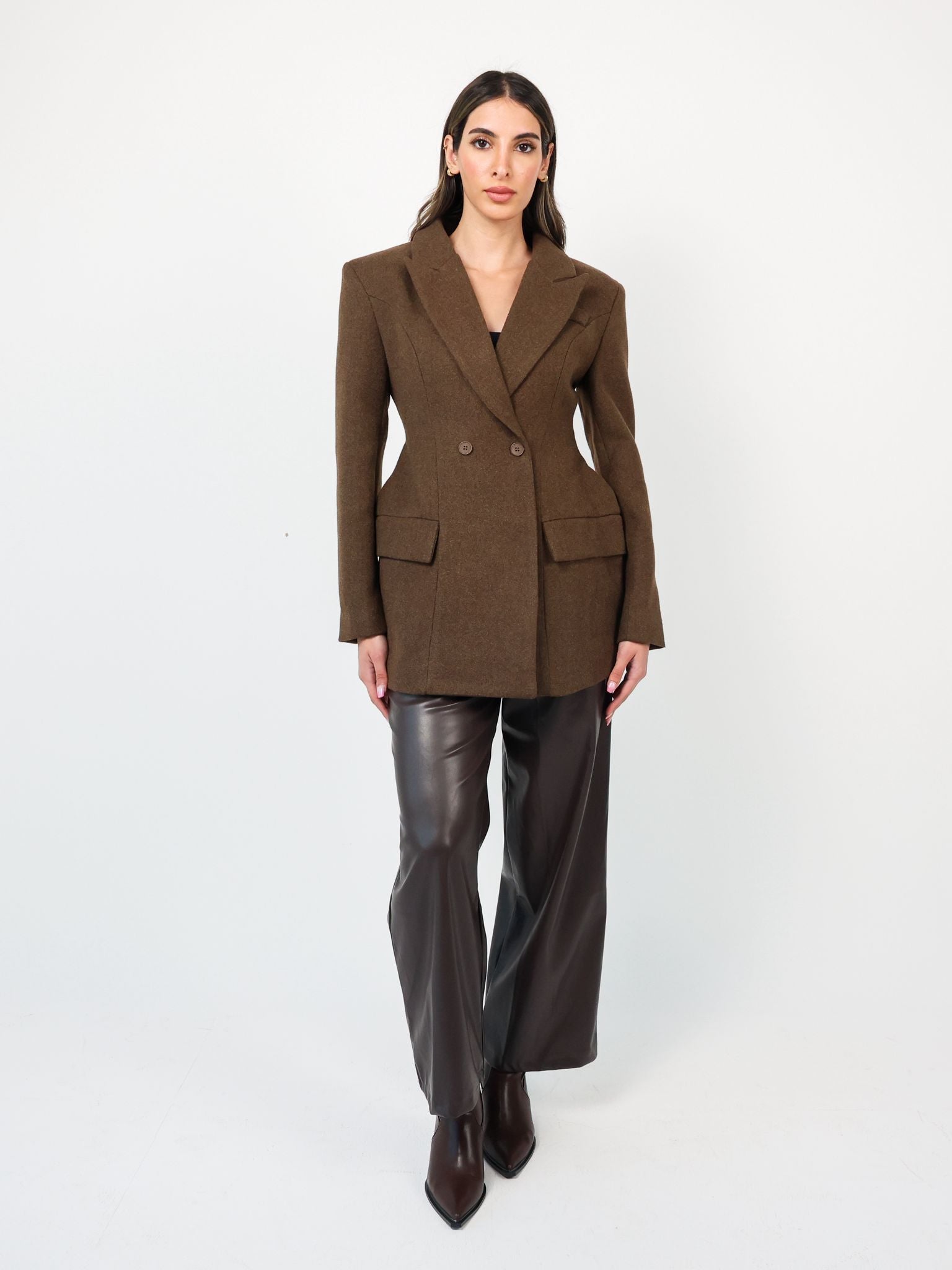 Wool blend fitted blazer جاكت بليزر صوف