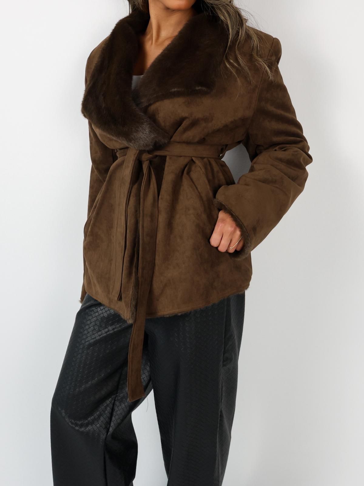 Sheepskin Fur Coat معطف شمواه مع فرو