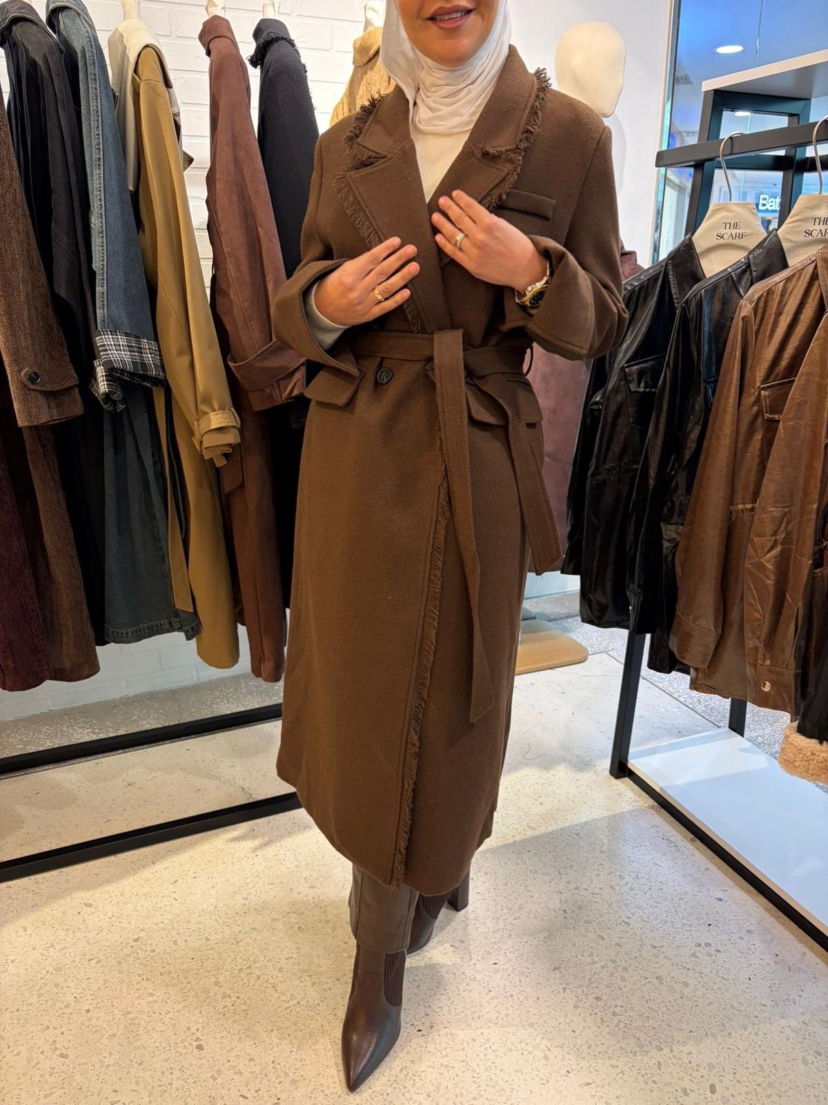 Fringed Coat معطف صوف شراشيب