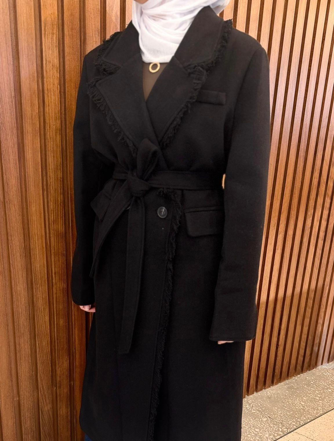 Fringed Coat معطف صوف شراشيب