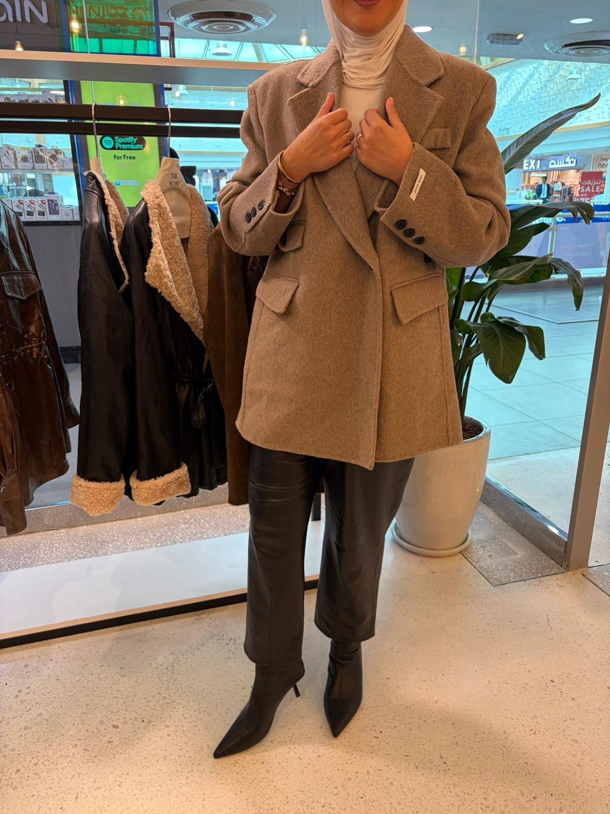 Fit single wool blend coat  بليزر صوف بيج رمادي