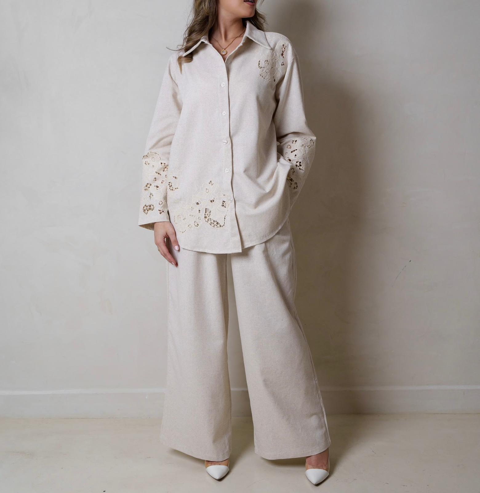 Linen Set Beige- Embellished Lace