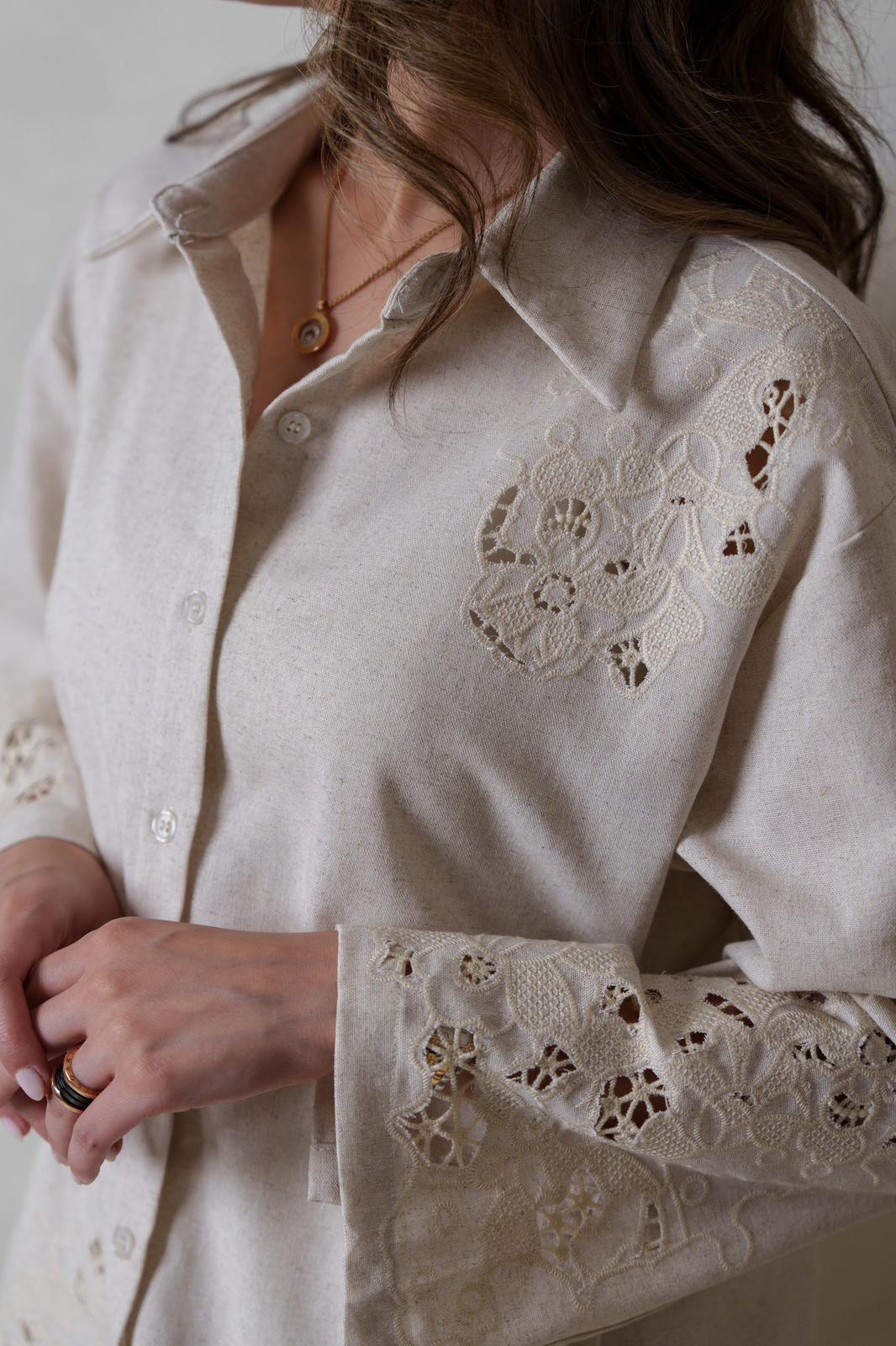 Linen Set Beige- Embellished Lace
