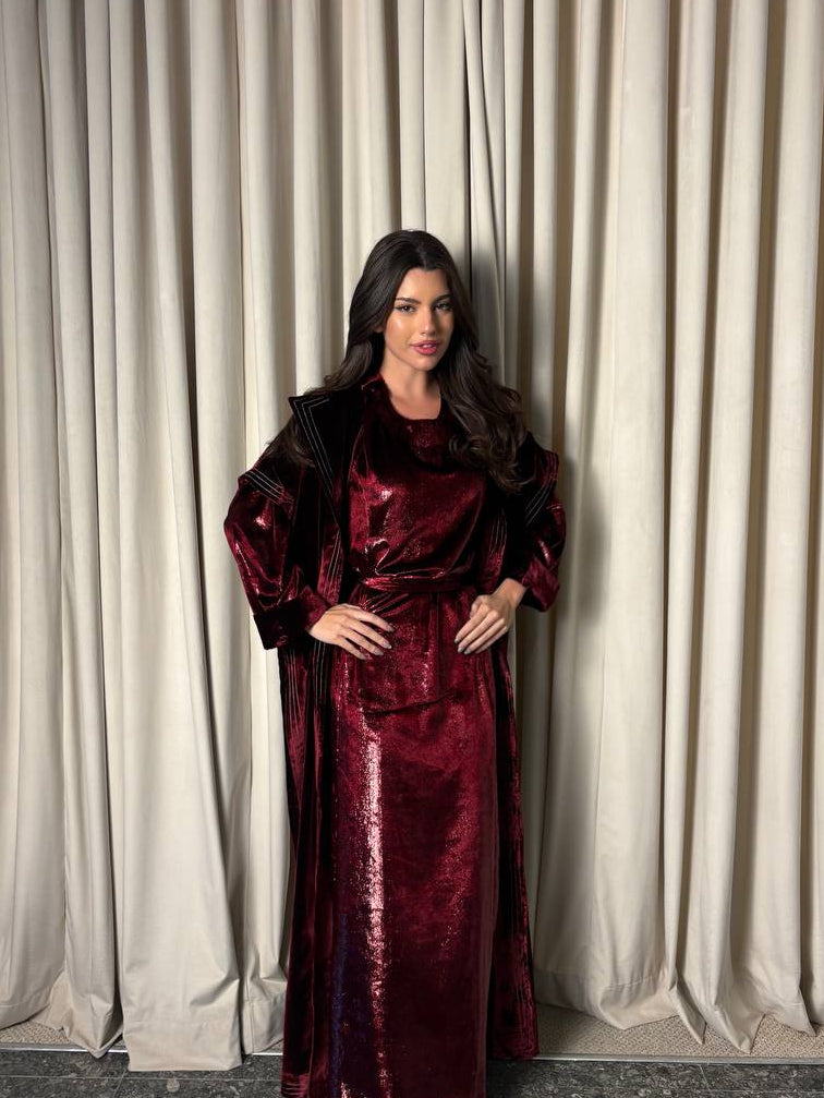 Burgundy Velvet Daraa دراعة مخمل