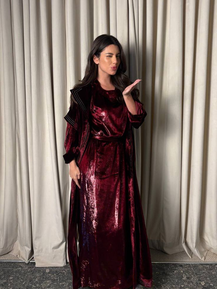 Burgundy Velvet Daraa دراعة مخمل