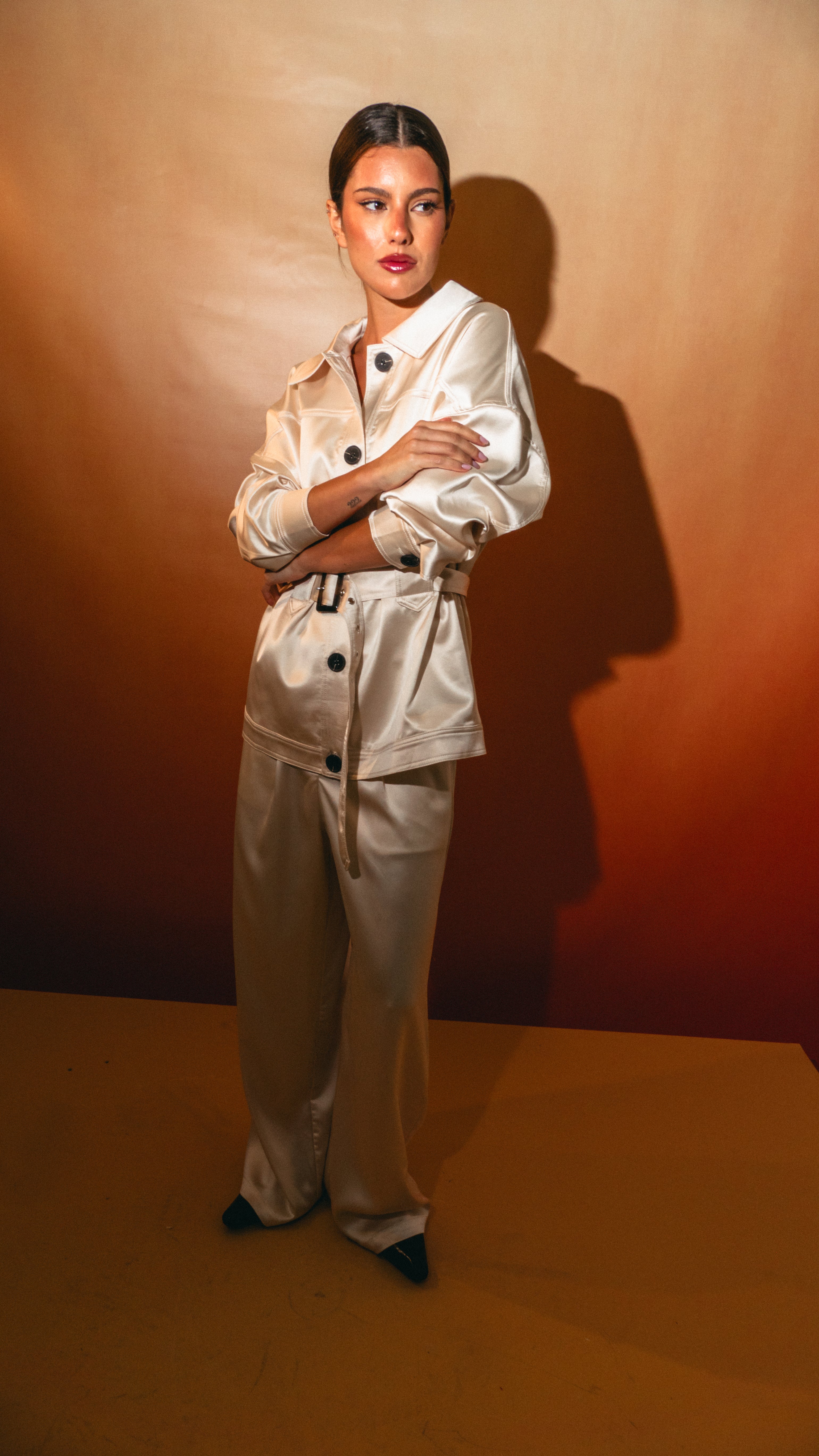 Athar Elara Blanc - black buttons
